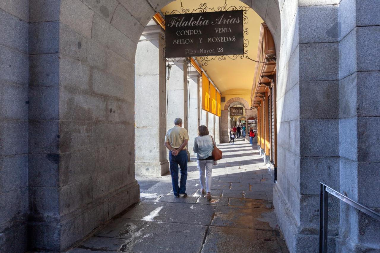 Luxury Belmont Puerta Del Sol Apartment Madrid Exterior photo