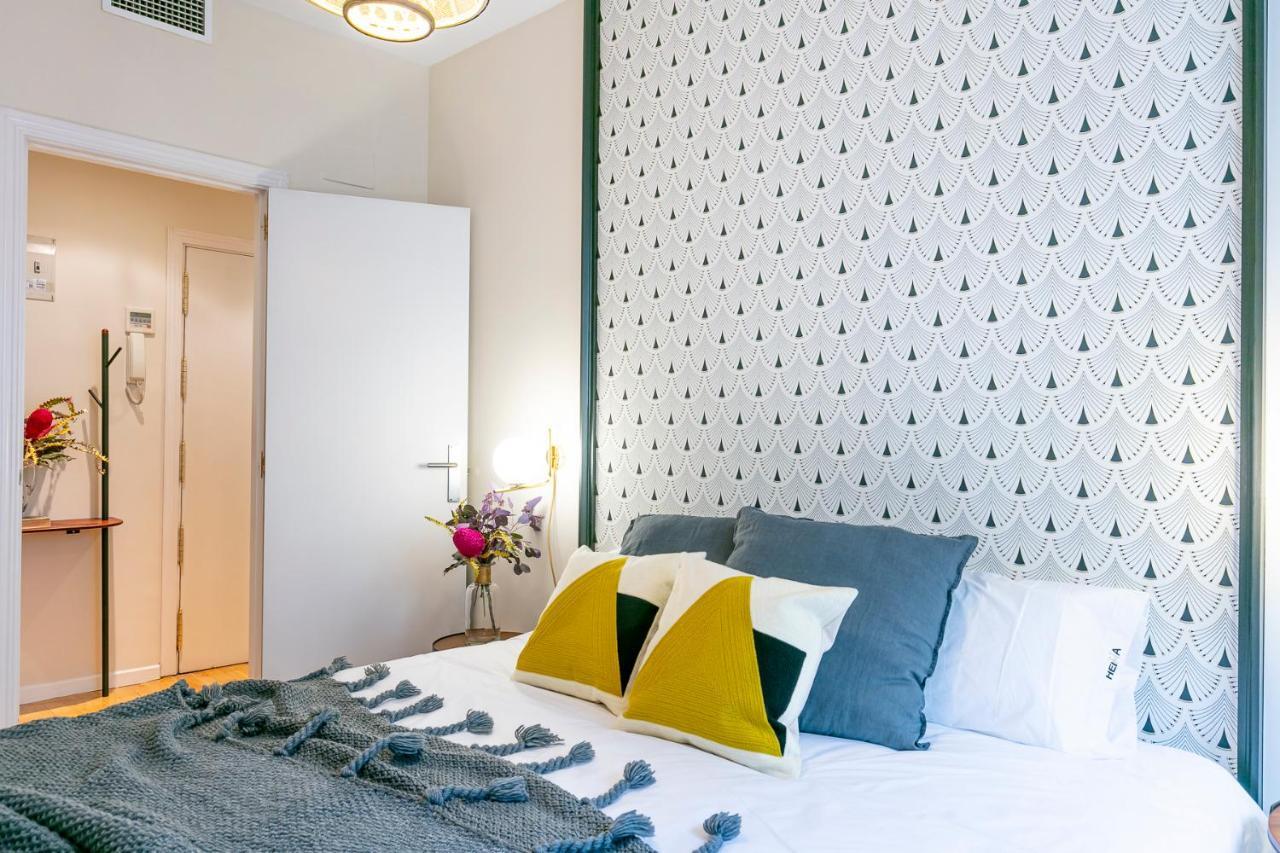 Luxury Belmont Puerta Del Sol Apartment Madrid Exterior photo