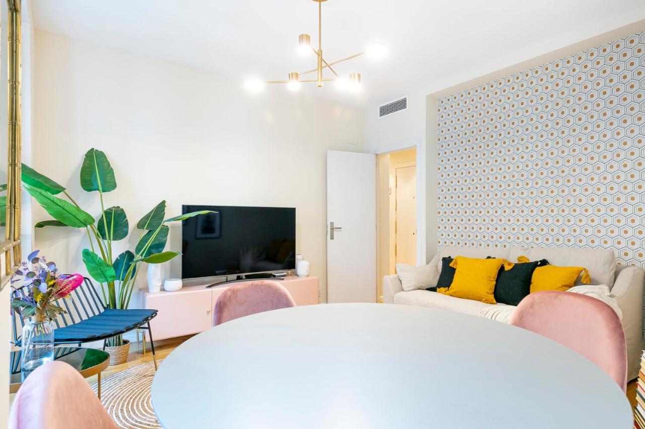 Luxury Belmont Puerta Del Sol Apartment Madrid Exterior photo
