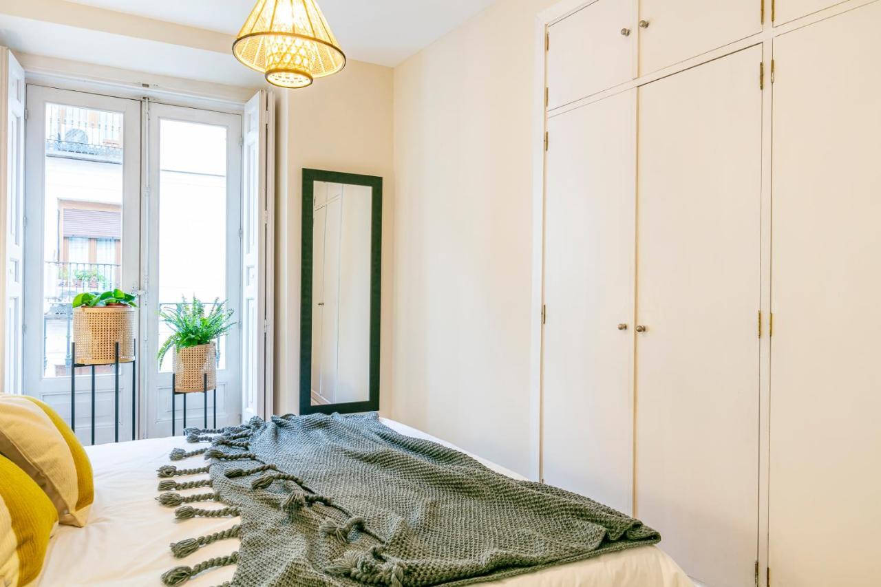 Luxury Belmont Puerta Del Sol Apartment Madrid Exterior photo